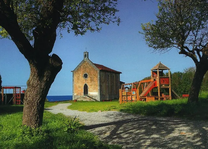 Portuondo Parking Gratuito 2* Mundaka