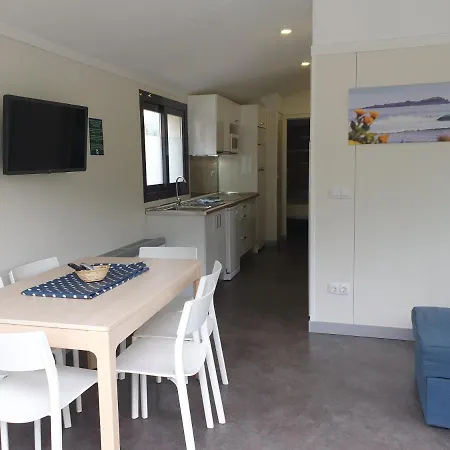 פארק נופש Portuondo Parking Gratuito מונדקה